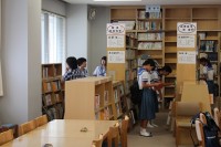 図書館見学・利用の様子