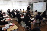 学校説明の様子（2学年）